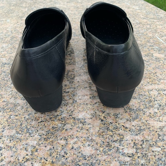 Leather shoes - Picture 3 of 5